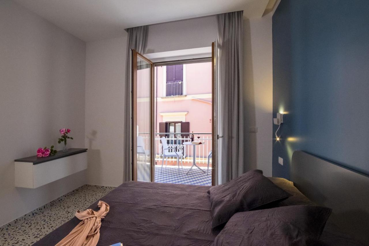 Neva Suites Massa Lubrense Sorrento Coast Ngoại thất bức ảnh